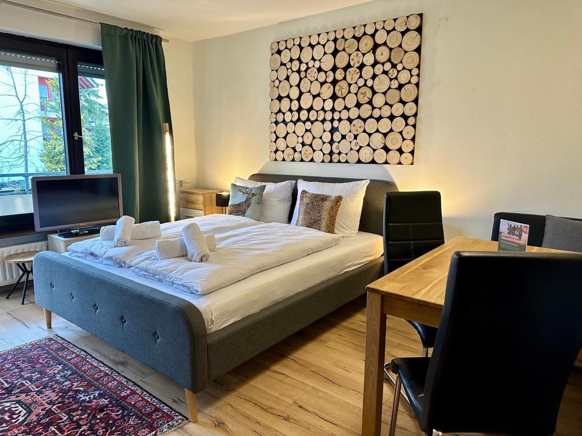 Gemuetliche Ferienwohnung Mit Kostenfreiem Pool ヘーヘンシュヴァント エクステリア 写真