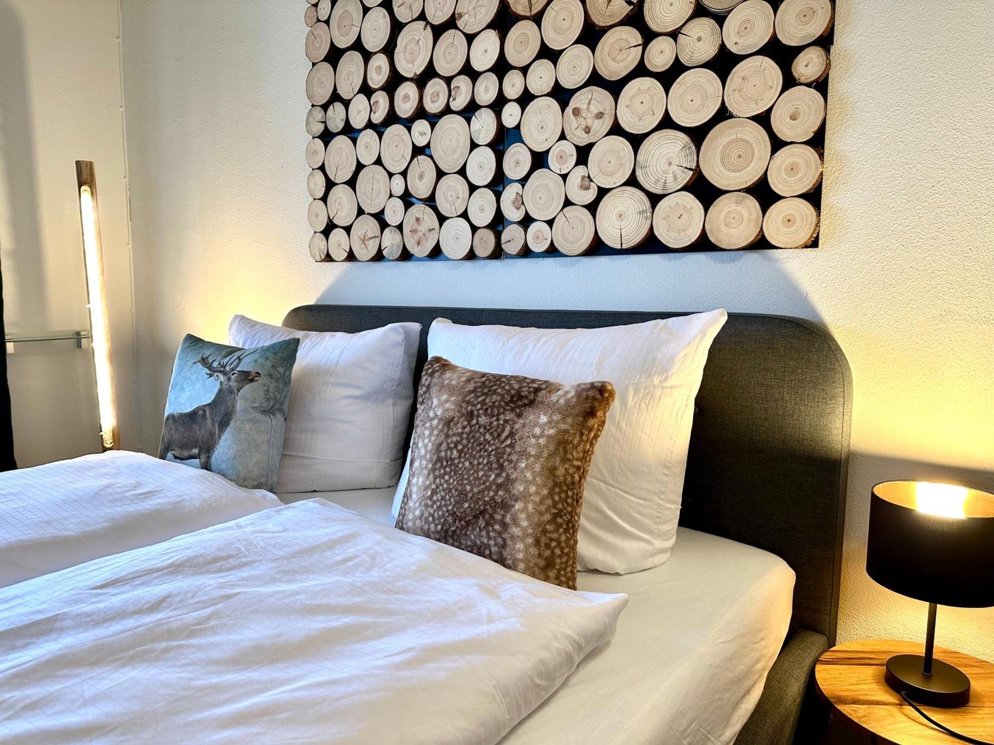 Gemuetliche Ferienwohnung Mit Kostenfreiem Pool ヘーヘンシュヴァント エクステリア 写真